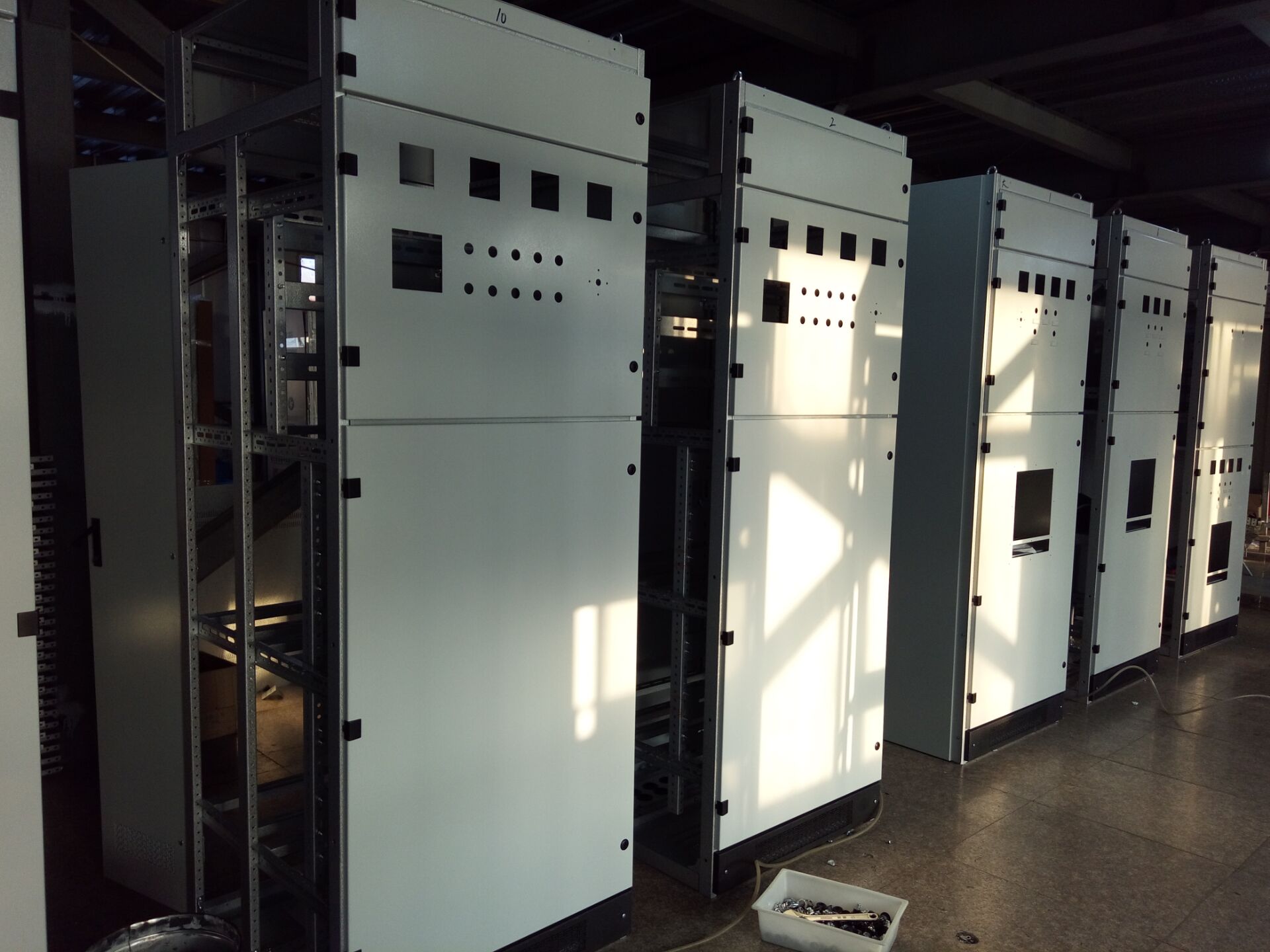 低压柜体GCS价格 GCK抽屉柜厂家 配电柜安装