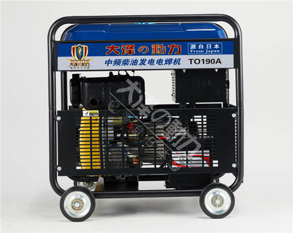 300A柴油发电电焊机户外焊接发电
