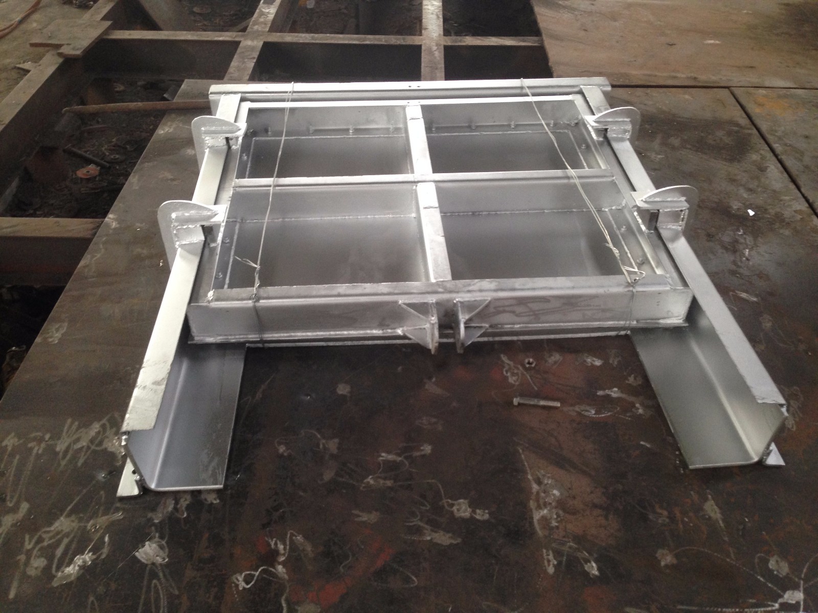 湖南牌不锈钢平板闸门运行视频